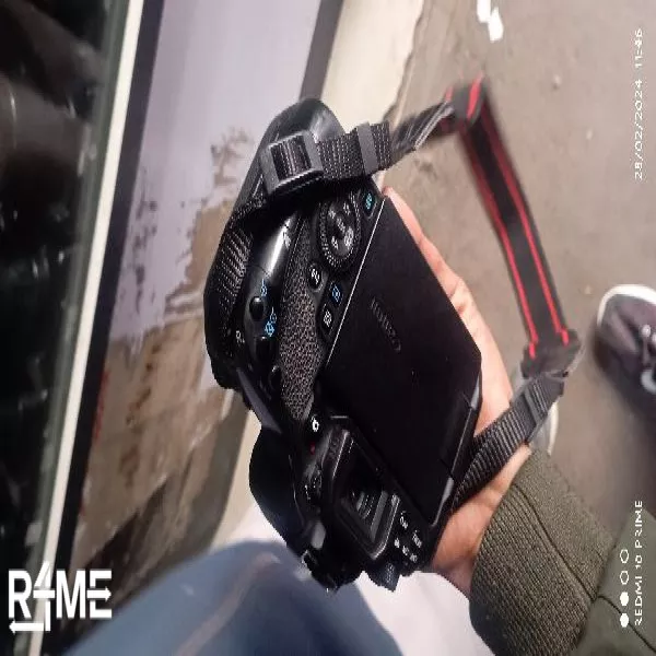 Canon EOS 77d With Lens.