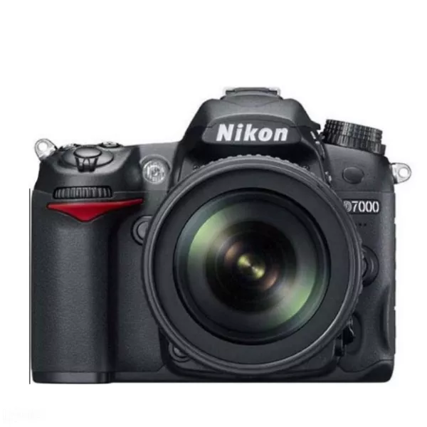 Nikon D7000 with 50 MM Lens for rent