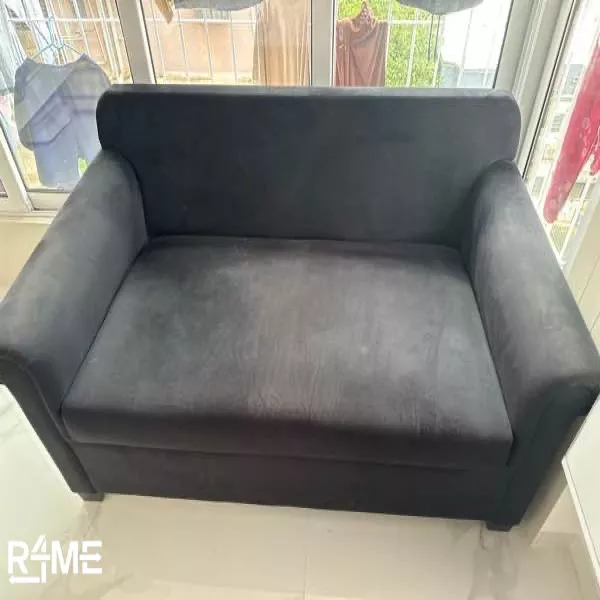 3 Seater Sofa for rent