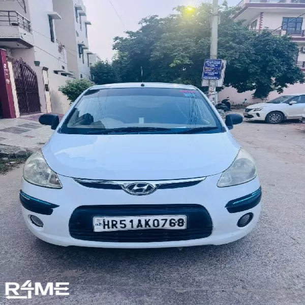 Hyundai i10 CNG on rent