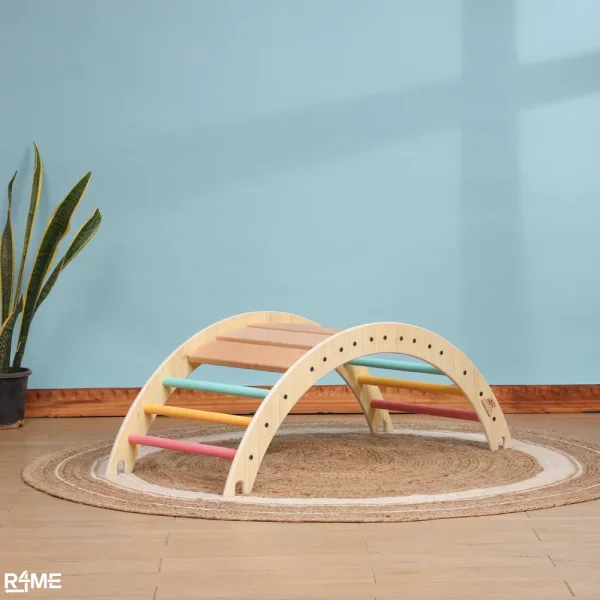 climber climbing arch on rent