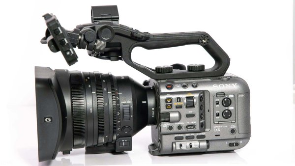 Sony FX 6 on rent