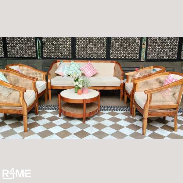 Wooden Cane 1-Seater on rent