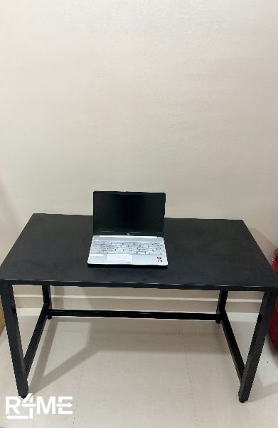 Table on rent