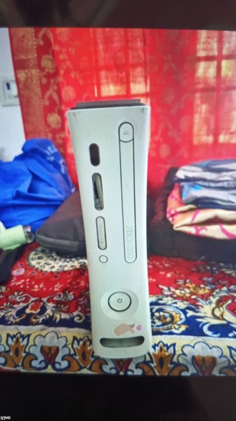 Xbox 360 2 controller on rent