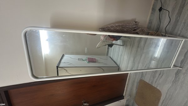 Dressing mirror with tool on rent