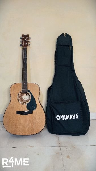 Yamaha Acoustic Guitar F280 on rent