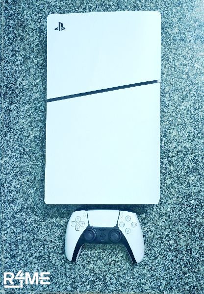 PS5+ Rdr+Gran turismo+ 1 Controller on rent